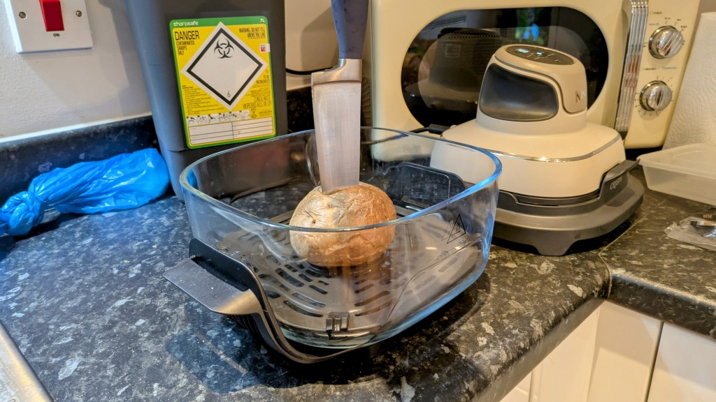 Ninja Crispi end jacket potato knife test