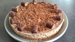 picture of twix chessecake on a plate